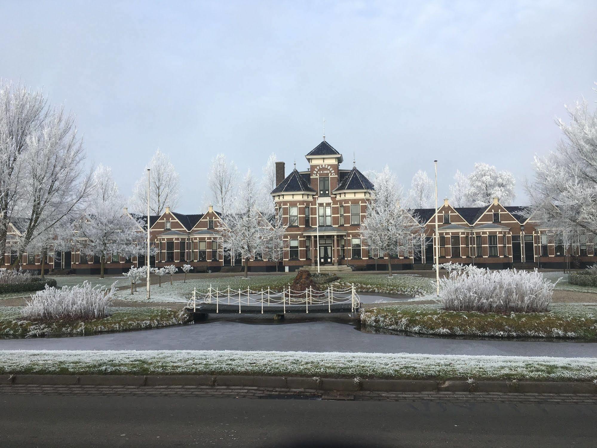 Hotel Restaurant Goerres Akkrum Екстериор снимка